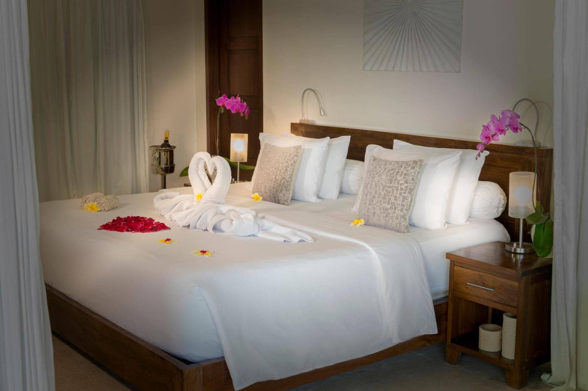 Villa Kubu Seminyak Экстерьер фото