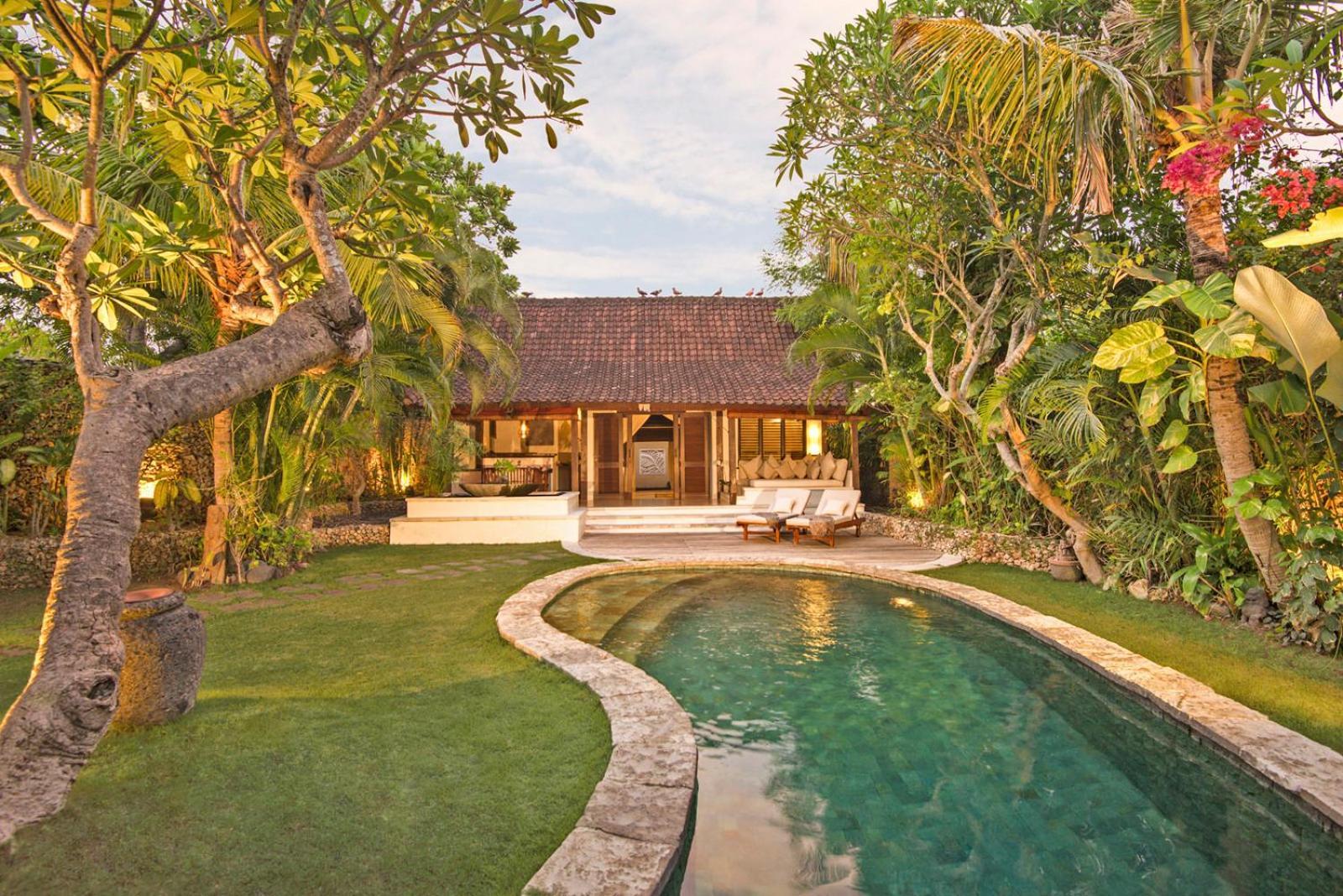 Villa Kubu Seminyak Экстерьер фото