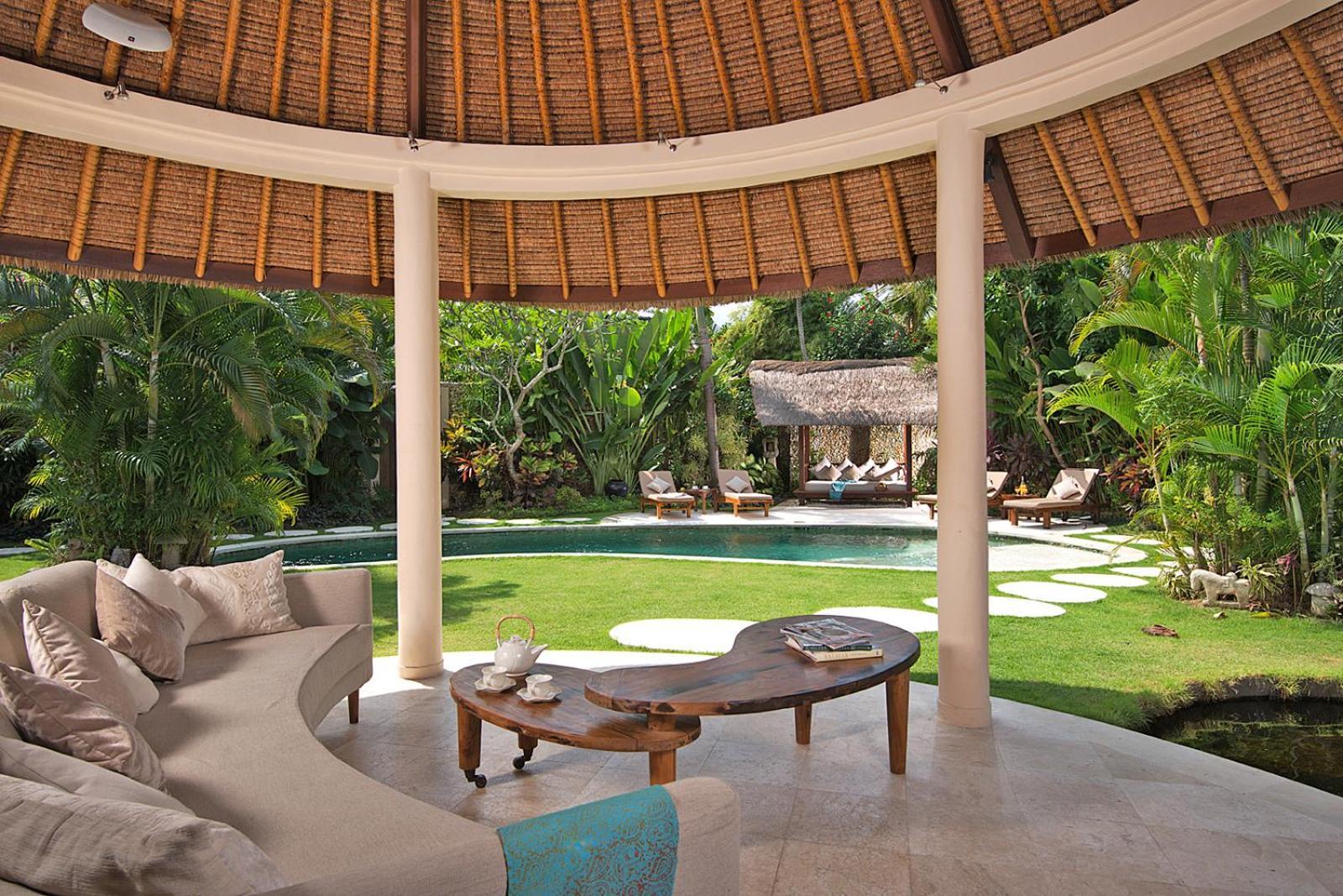 Villa Kubu Seminyak Экстерьер фото