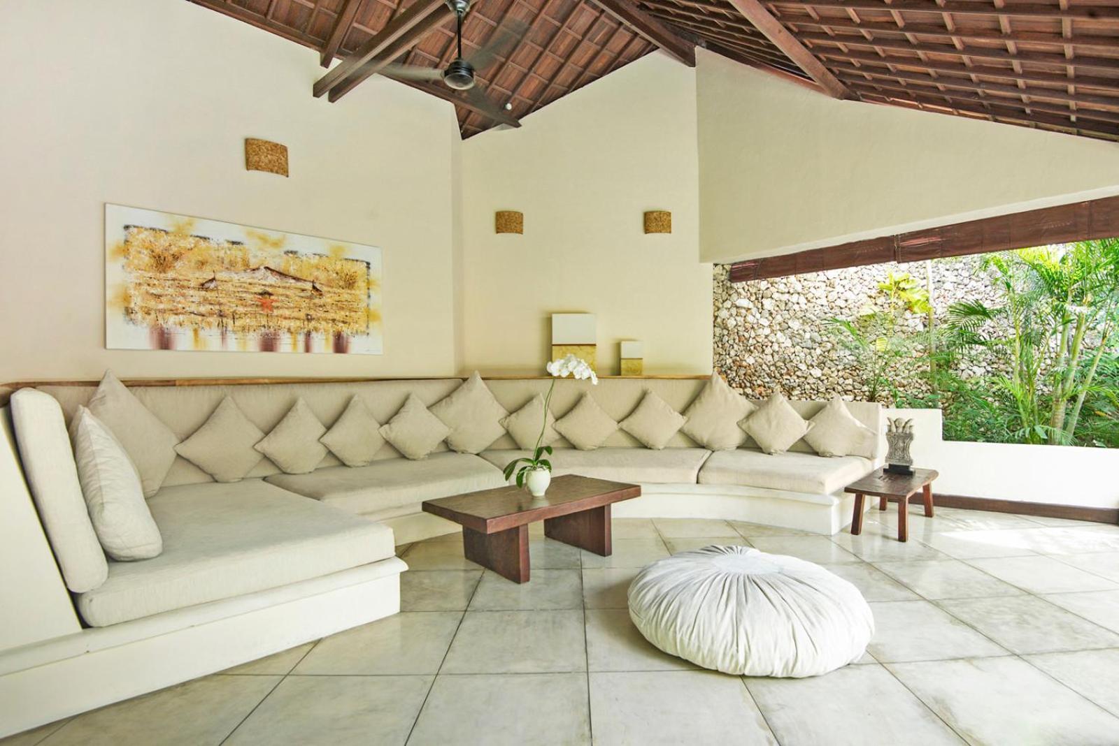 Villa Kubu Seminyak Экстерьер фото