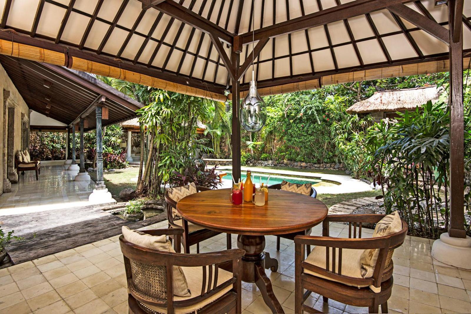 Villa Kubu Seminyak Экстерьер фото