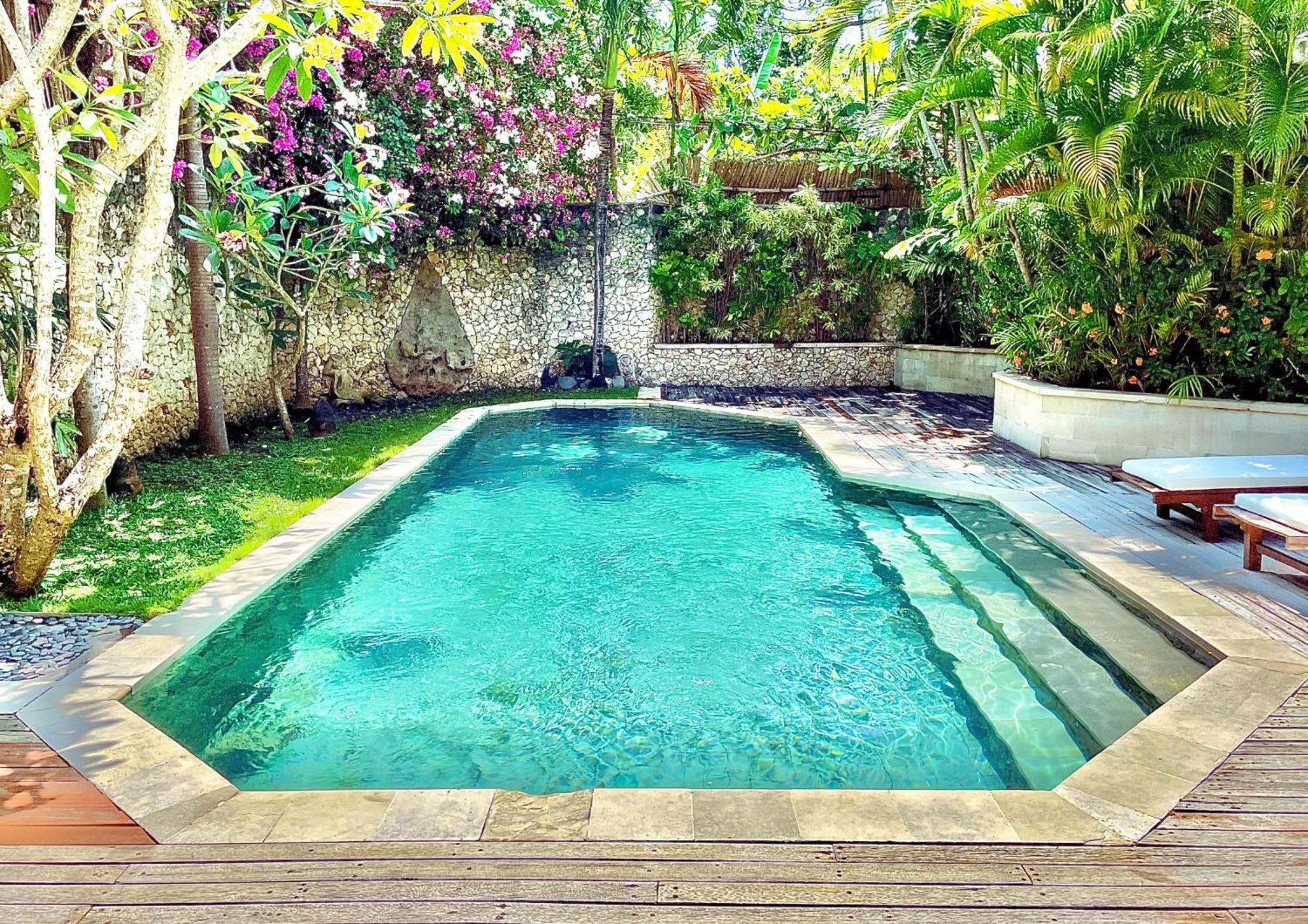 Villa Kubu Seminyak Экстерьер фото